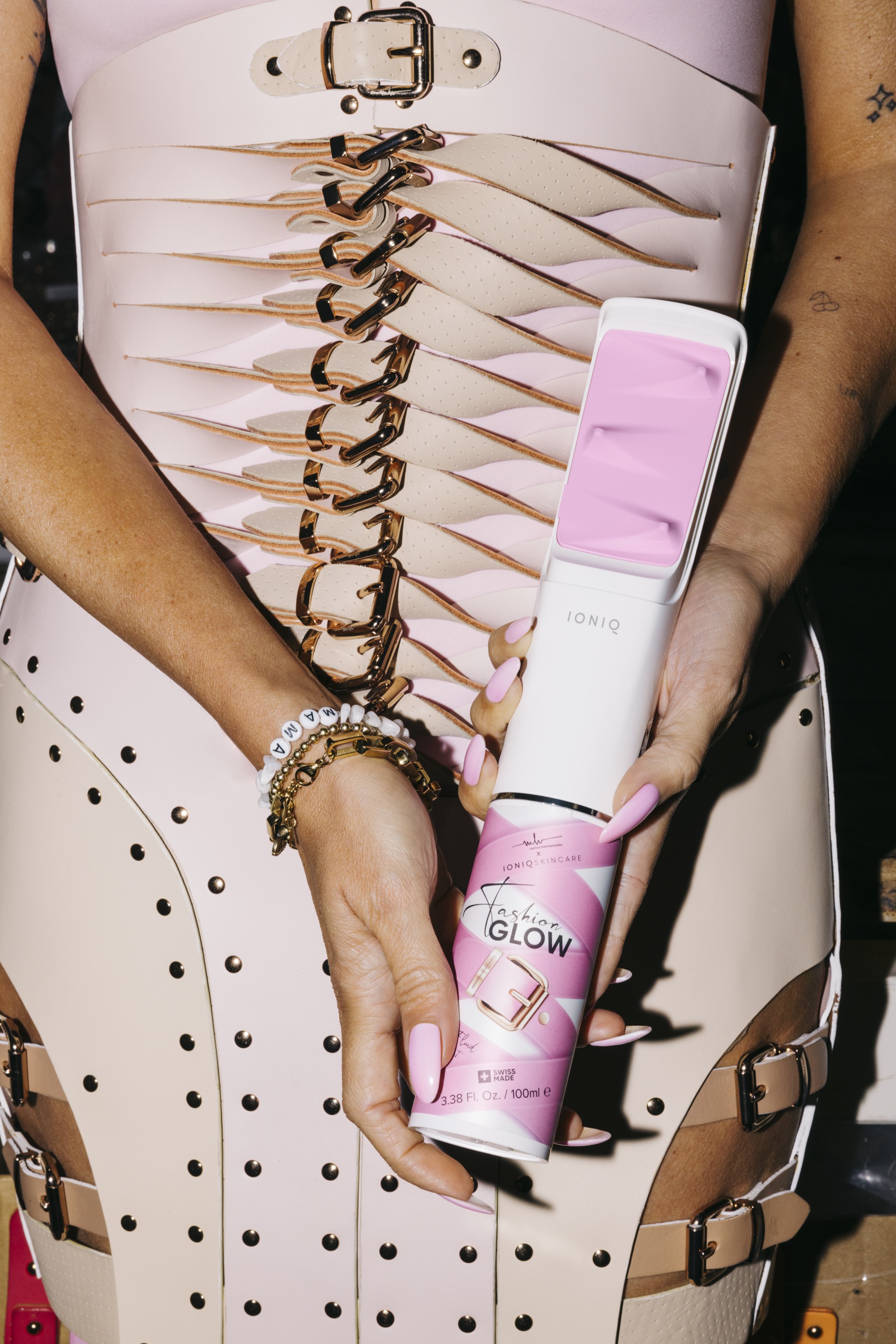 Ioniq Skincare by Stephie Braun