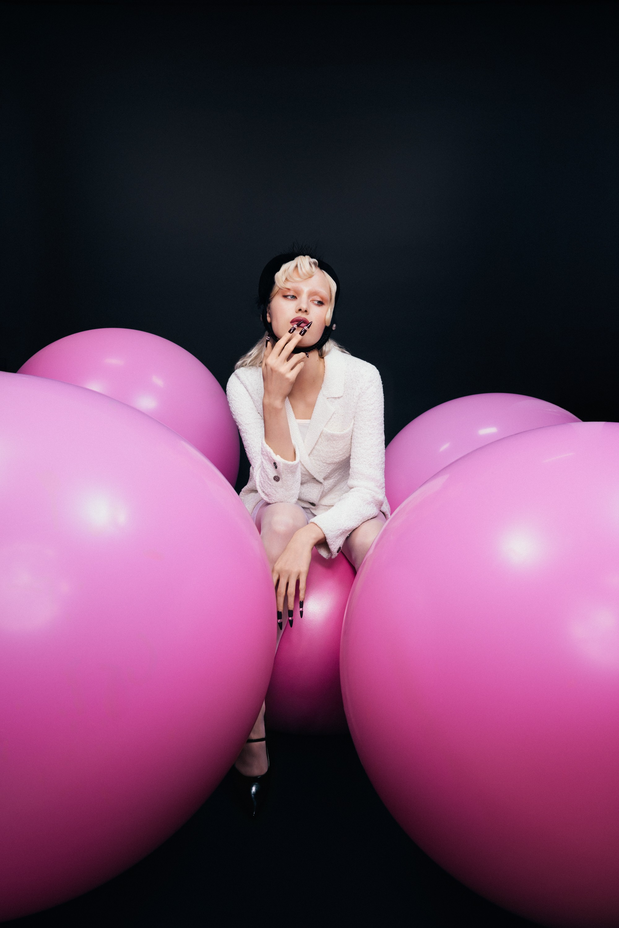 VOGUE CZ February Issue by Stephie Braun